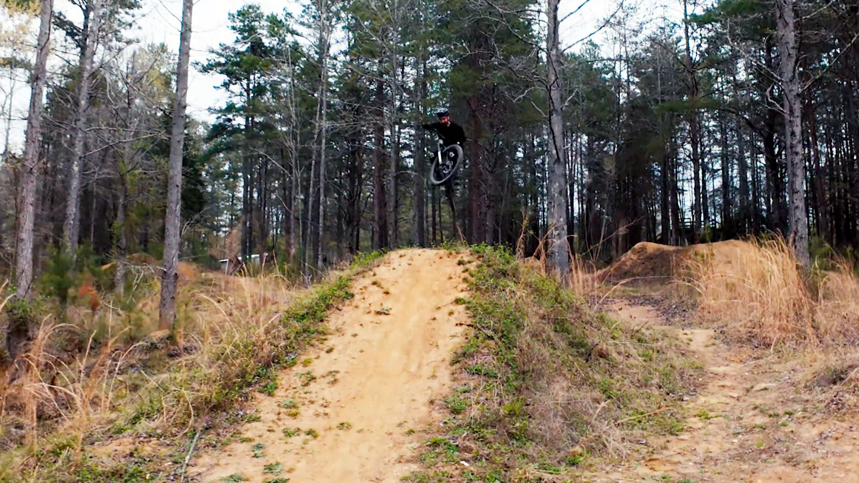 Lukas enjoying that sweet airtime on Double Tap’s main feature.